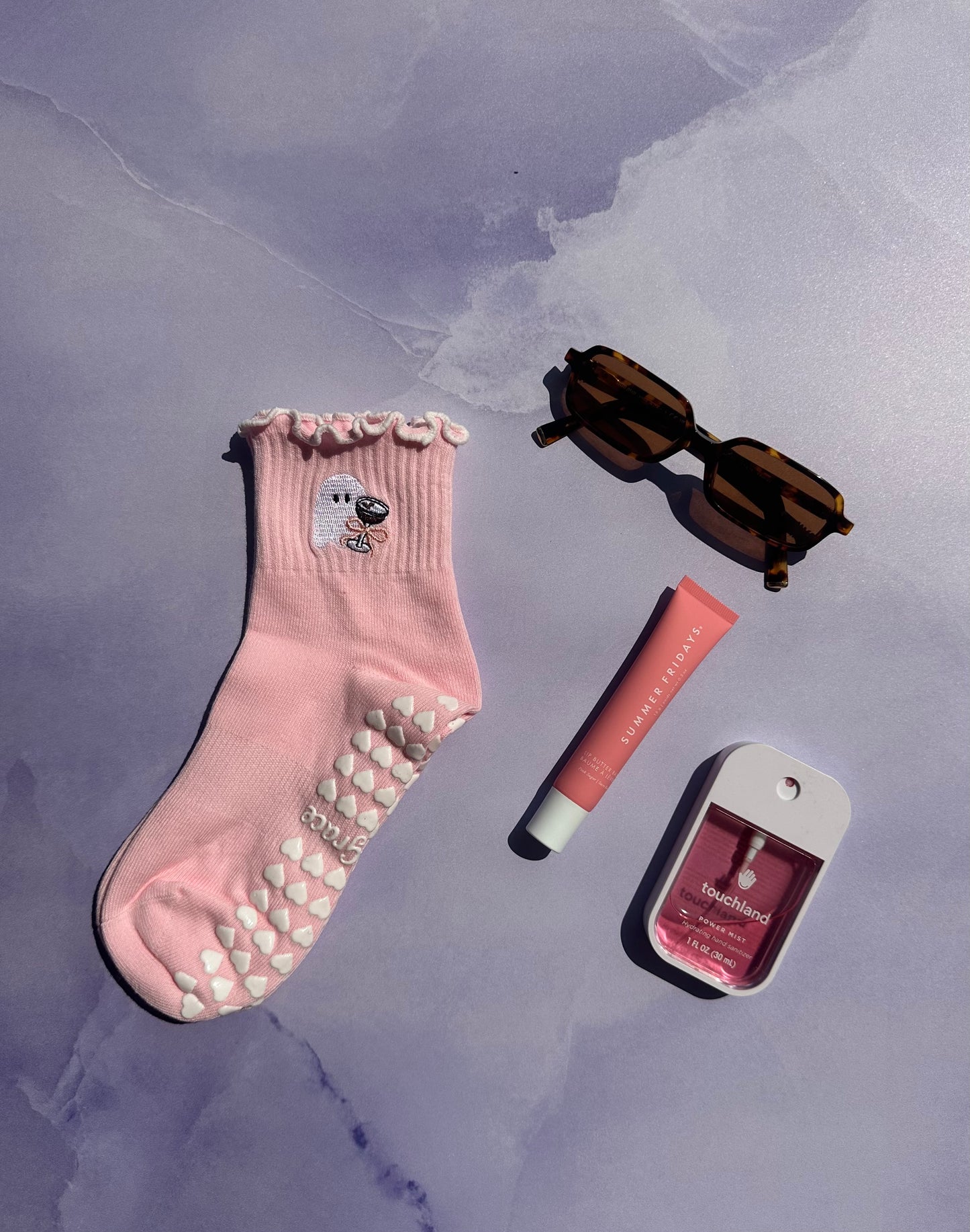 SPOOKY SEASON espresso martini light pink ruffle ghost grip socks
